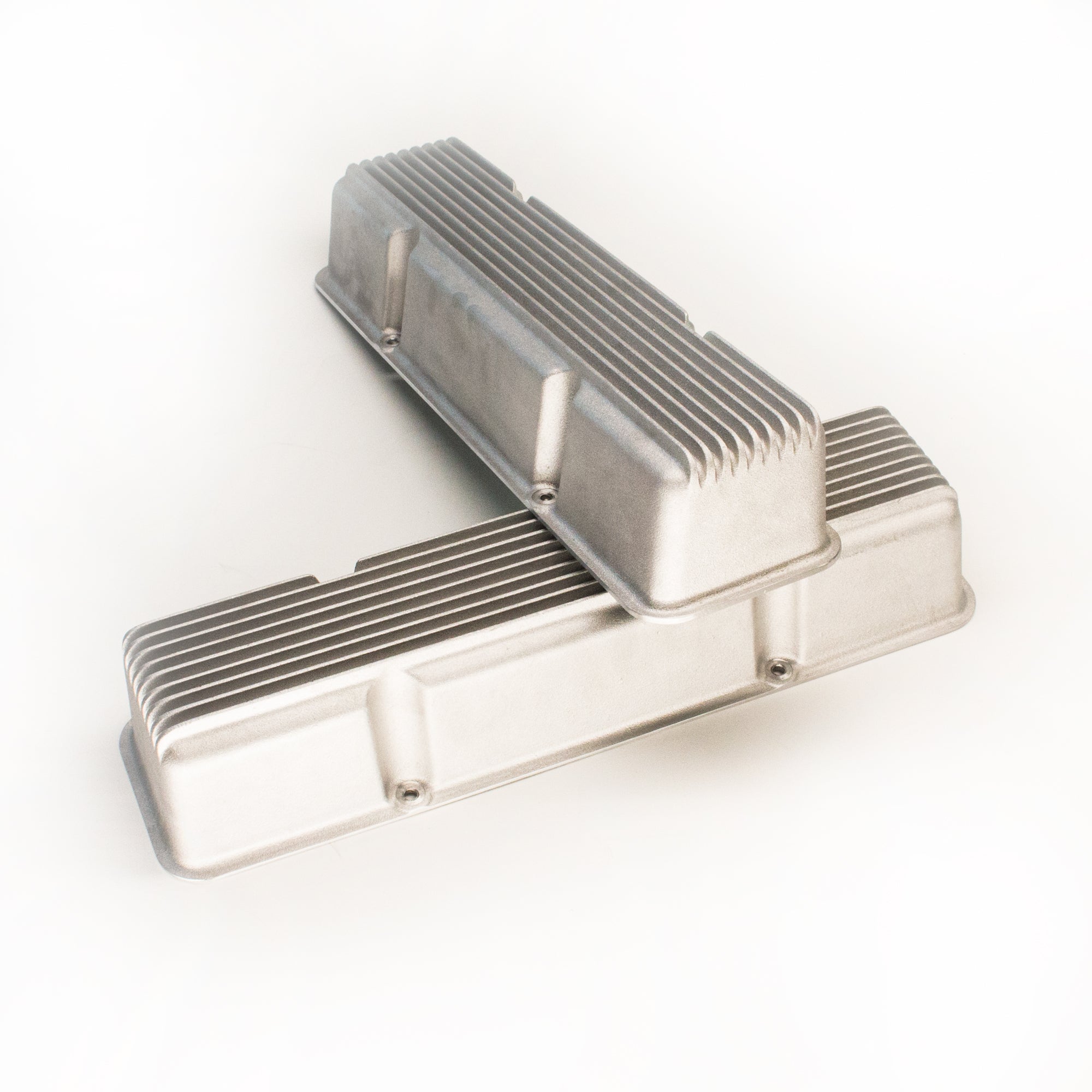 Small Block Chevy 350 finned aluminum perimeter bolt valve covers